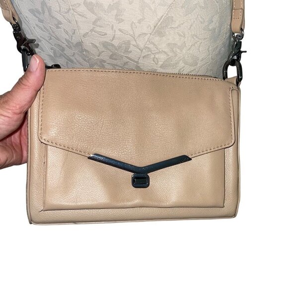 Botkier Womens Valentina Crossbody Shoulder Bag Beige Leather Adjustable Straps - Picture 6 of 8